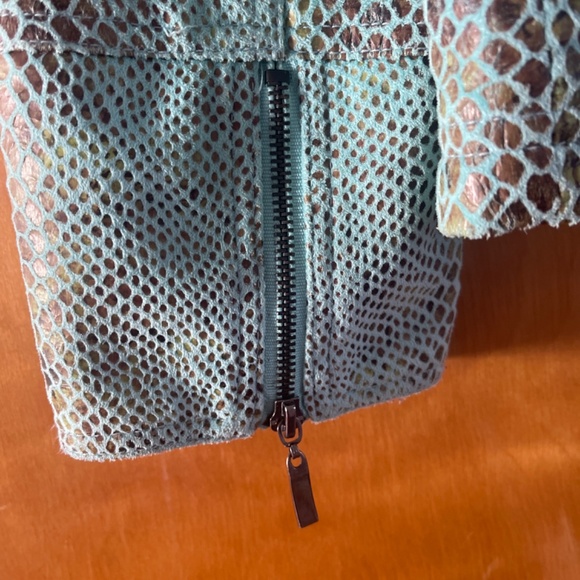 Ladies snakeskin zip up jacket - Picture 6 of 9